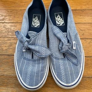 Cute vans with a tie